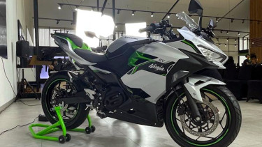 Kawasaki Ninja e-1