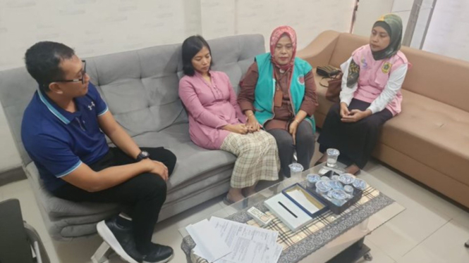 Dokter Qory (baju merah muda) yang viral karena dilaporkan hilang sudah ditemukan