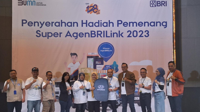 BRI memberikan hadiah 