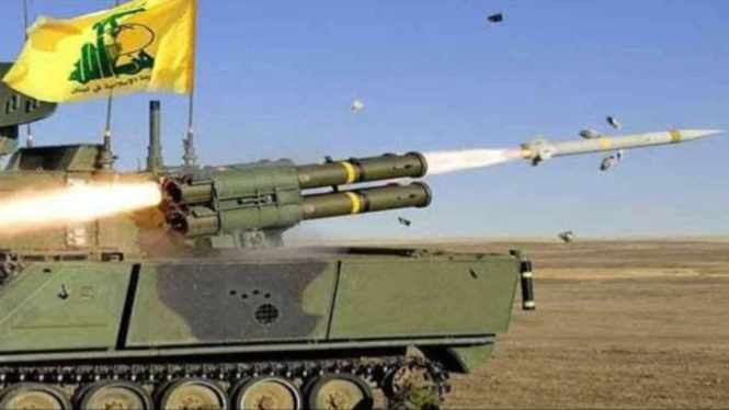 VIVA Militer: Serangan roket milisi Hizbullah Lebanon ke Israel
