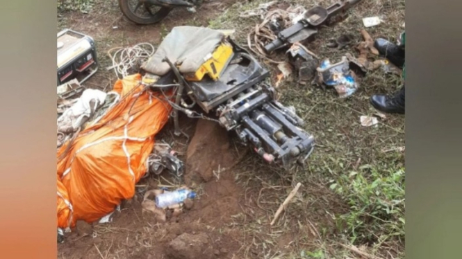 VIVA Militer: TNI AU evakuasi kursi pelontar Pesawat Super Tucano 