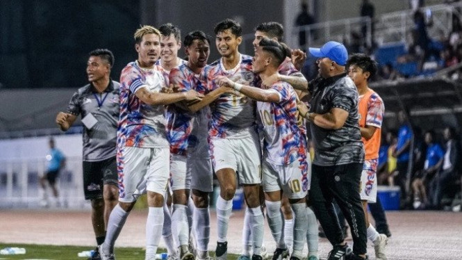 Timnas Filipina merayakan gol