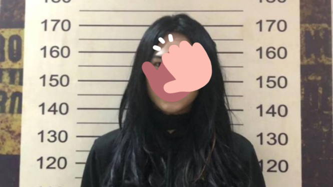 Waria asal Makassar diduga mesum live di Instagram