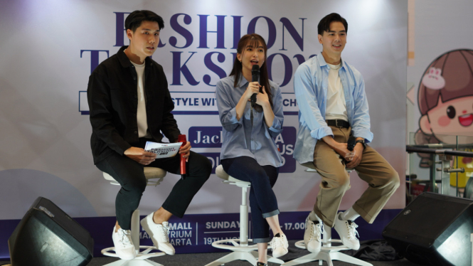 Fashion Talkshow in Fomo Space Vol 1
