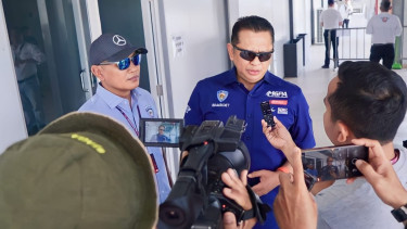 Ketua Umum IMI, Bambang Soesatyo dan Ketua Panitia Seri II Madiun, dr. Jack.