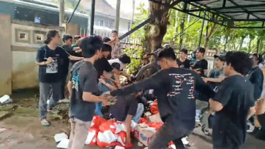 Partisipan Kongres HMI asal Sulawesi saling adu jotos saat pembagian nasi kotak