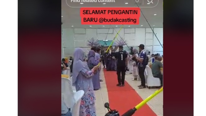 Pernikahan dengan pedang pora.