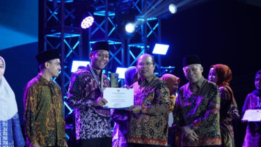 10 Guru Agama Islam Raih Penghargaan Bergengsi Kemenag RI