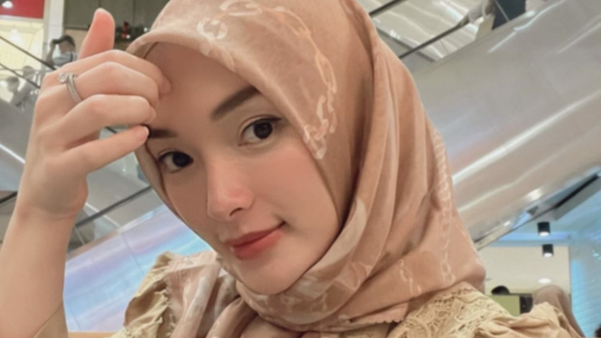 Zaskia Gotik.