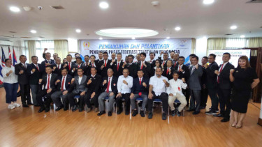 Pelantikan Pengurus Pusat Triathlon Indonesia oleh KONI Pusat