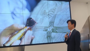 Pameran Busana Batik-Jinju Silk Hadirkan Perpaduan Budaya Indonesia dan Korea