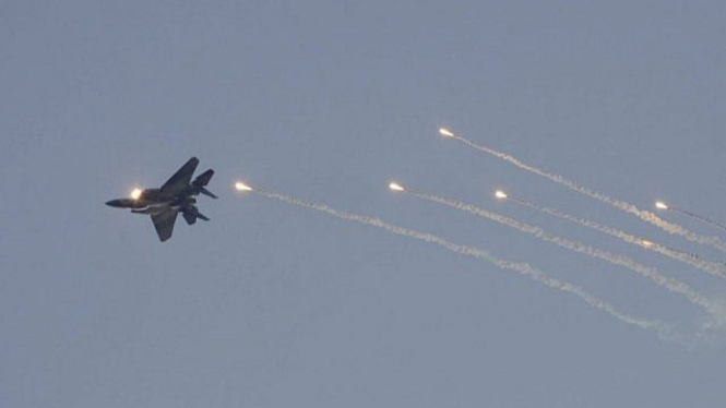 VIVA Militer: Serangan jet tempur Israel di Gaza, Palestina