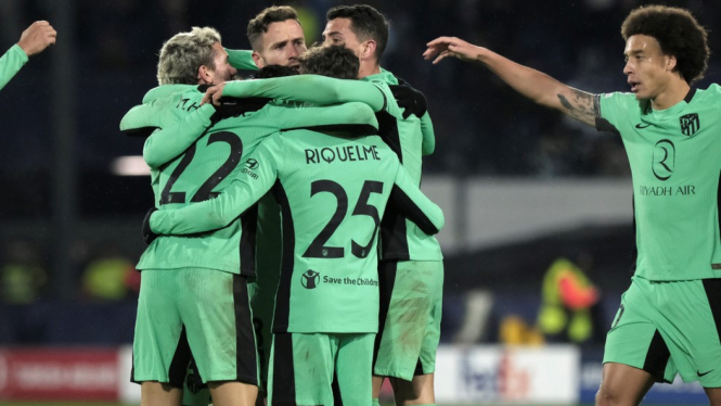 Pemain Atletico Madrid rayakan kemenangan