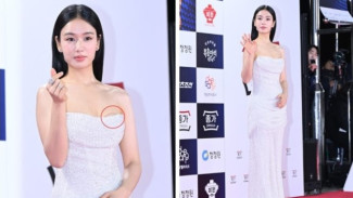 Penampilan Ahn Eun Jin di Red Carpet Blue Dragon Award Tuai Sorotan, Nude Bra-nya Menyembul