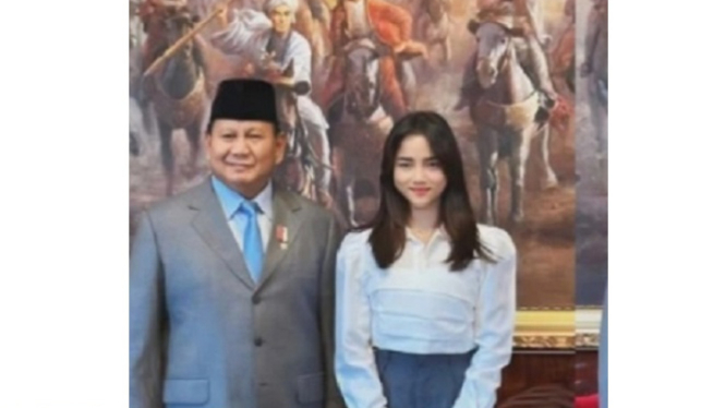 Mome Fuji bersama Prabowo Subianto