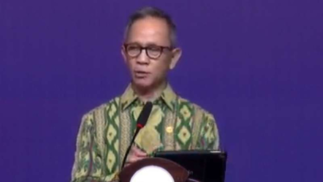 Ketua DK OJK, Mahendra Siregar.