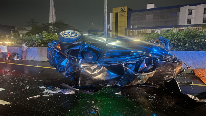 Kecelakaan di Tol Jagorawi