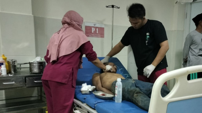 RO (40) maling motor di Kampung Siluman yang dihajar warga hingga babak belur