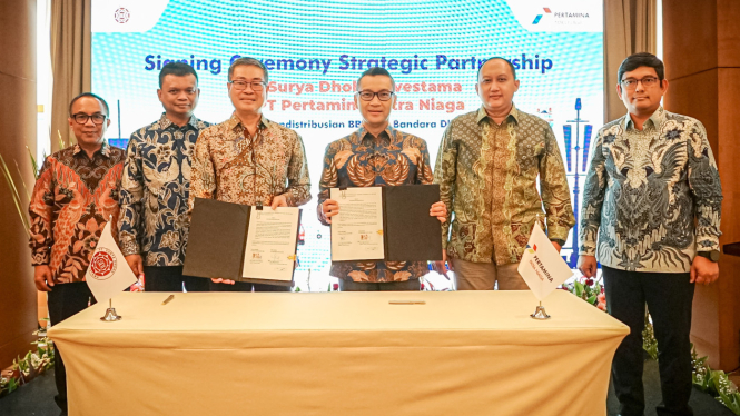 Penandatanganan MoU Pertamina Patra Niaga dengan Surya Dhoho Investama