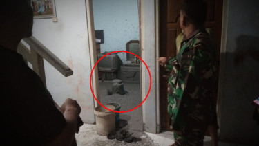 VIVA Militer: Prajurit TNI di lokasi semburan lumpur misterius.