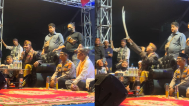 Habib Bahar bin Smith acungkan pedang