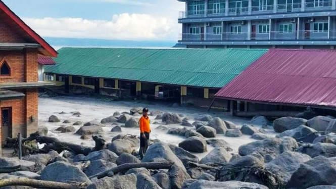 Banjir bandang dan longsor di Desa Simangulampe, Kecamatan Baktiraja, Kabupaten Humbang Hasundutan, Sumatera Utara