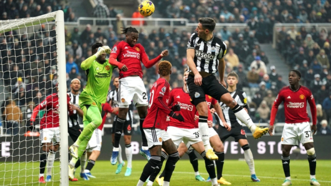 Newcastle United vs Manchester United