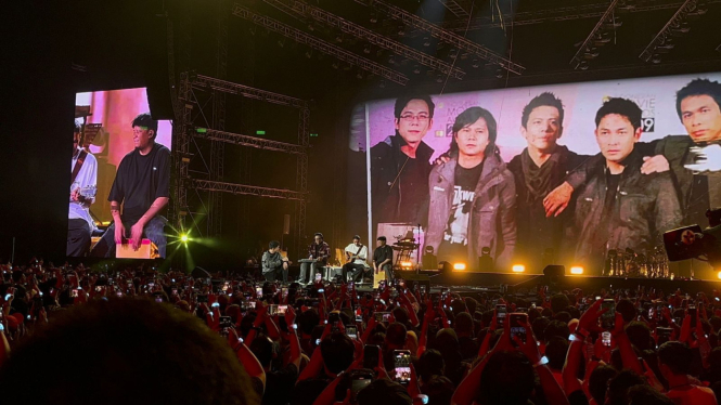 Kehadiran Reza di Konser NOAH