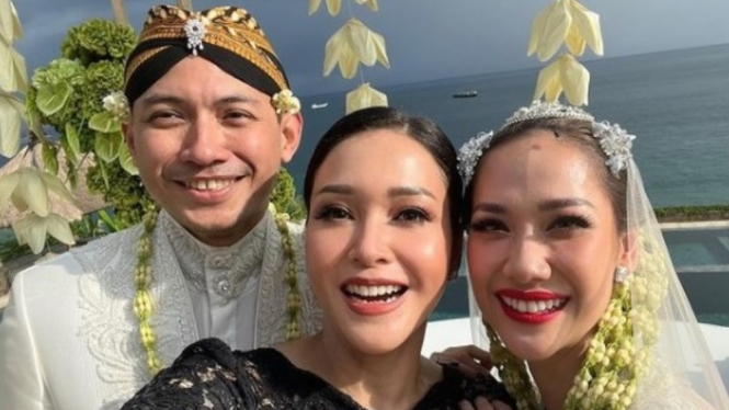 Pernikahan Bunga Citra Lestari dan Tiko