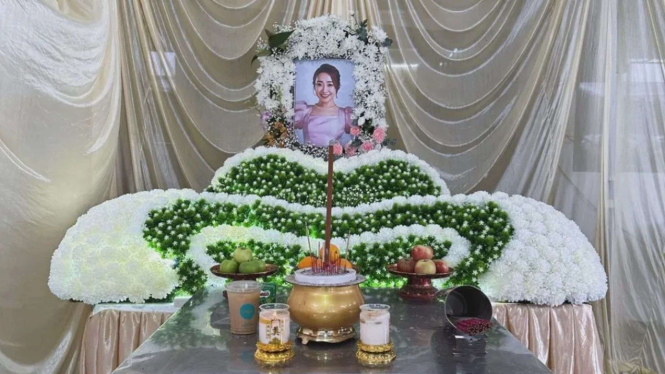 Penyanyi Queenzy Cheng meninggal