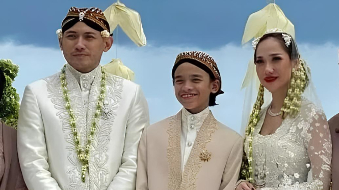 BCL dan Tiko Pradipta Aryawardhana telah resmi menikah di Bali