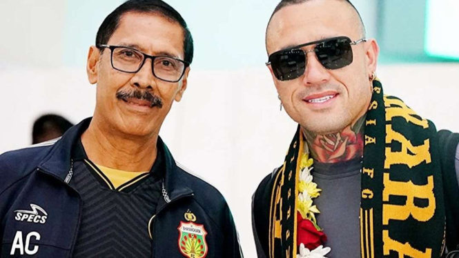 Radja Nainggolan membela Bhayangkara FC