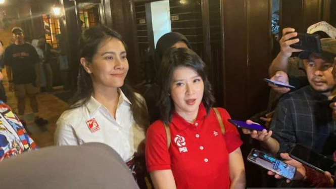 Wakil Ketua Dewan Pembina PSI Grace Natalie usai mendampingi Ketua Umum PSI Kaesang Pangarep bertemu dengan "influencer" di Kabupaten Jember, Jawa Timur, Senin malam, 4 Desember 2023.