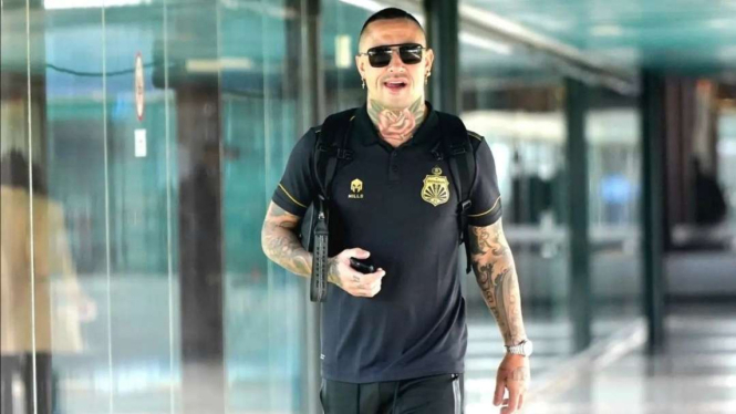 Pemain Bhayangkara FC Radja Nainggolan