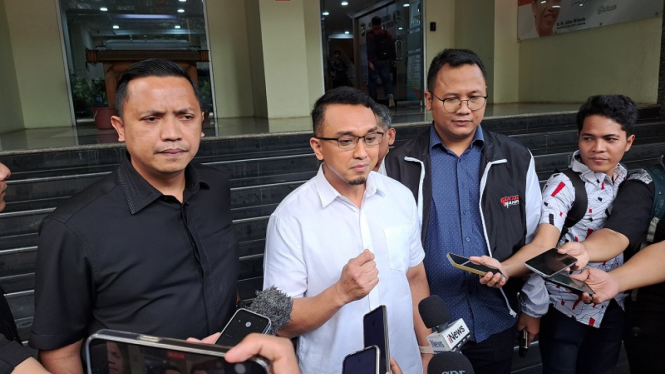  Juru Bicara TPN Ganjar Pranowo-Mahfud MD, Aiman Witjaksono