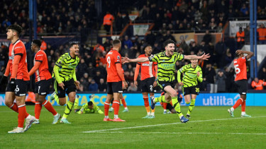 Duel Luton Town vs Arsenal
