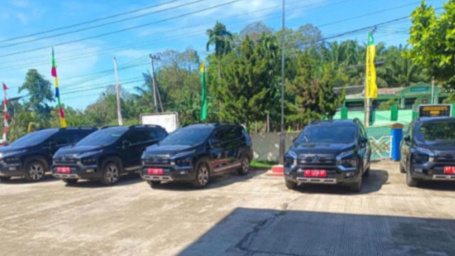 Bupati Paser Diduga Bagi-bagi Mobil Mewah Buat Kades