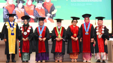 Upacara Pengukuhan lima Guru Besar Tetap USU