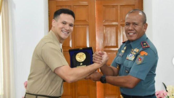 VIVA Militer: Danpasmar 1 Brigjen TNI Umar Farouq Terima kunjungan Athan USMC