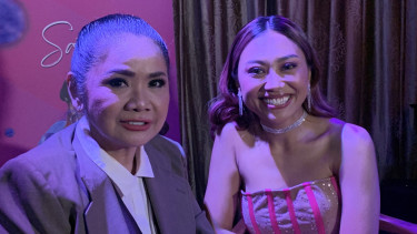 Satrina Dmello dan Vina Panduwinata.