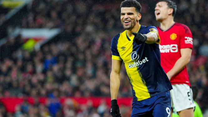 Pemain Bournemouth, Dominic Solanke rayakan gol ke gawang Manchester United