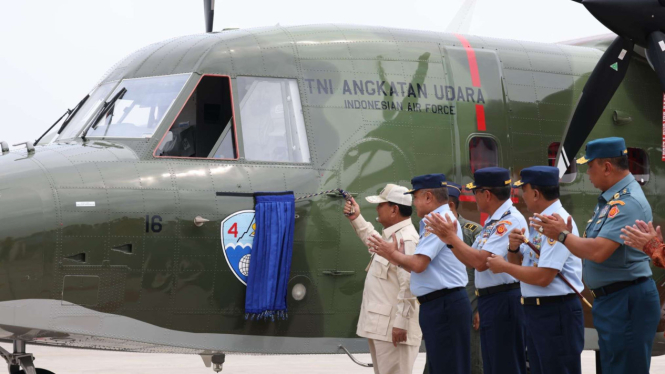 Prabowo Sebut Kemampuan Pesawat Angkut RI akan Terus Ditambah