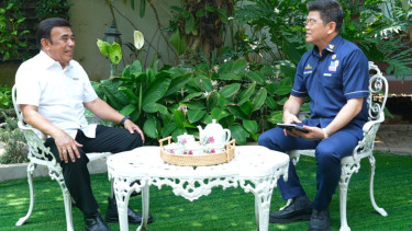  Eddy Wijaya dan Fachrul Razi