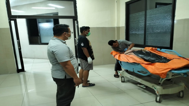 Wanita ditemukan tewas di pondok Nuswantoro yang dikelola Gus Samsudin