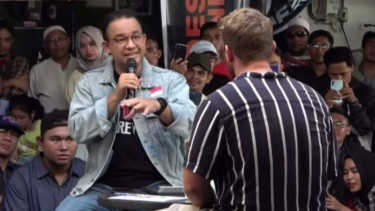 Capres nomor urut 1 Anies Baswedan saat acara 'Desak Anies' di NTB.
