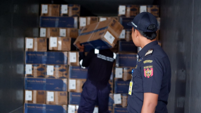 Bea Cukai melayani ekspor hasil laut Maluku berupa Frozen Yellowfin Tuna Loin