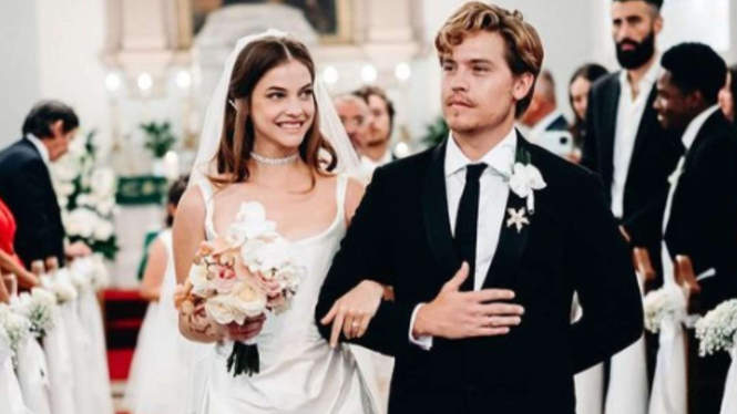 Dylan Sprouse dan Barbara Palvin