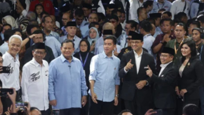Capres dan Cawapres saat Debat Capres Pertama di KPU