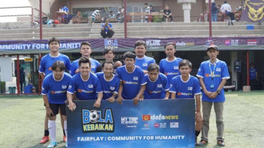 Peserta turnamen Bola Kebaikan