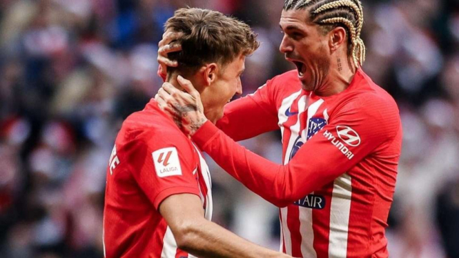 Pemain Atletico Madrid rayakan gol Marcos Llorente